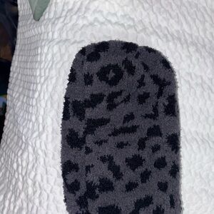 Wonderly Black and Gray Fuzzy Bag